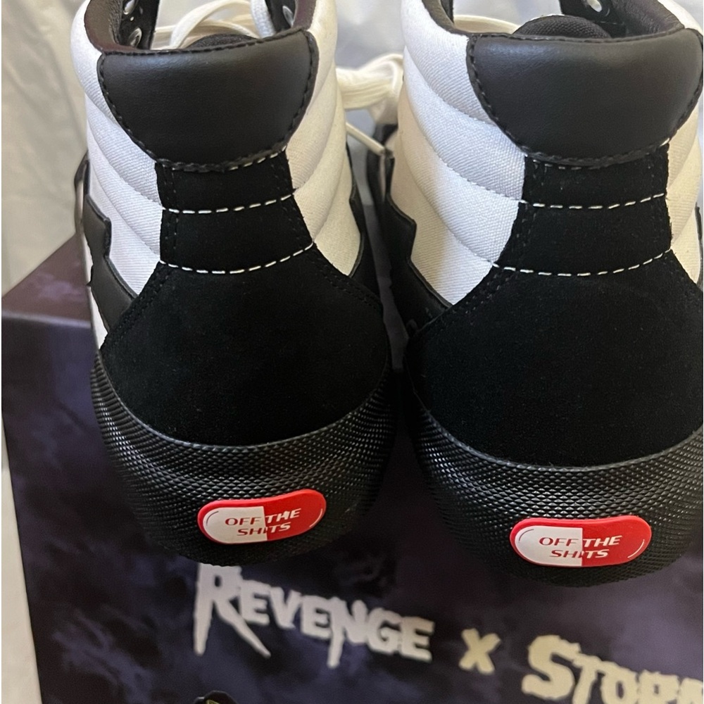 Revenge X Storm Size 10 New in Box high tops - Picture 8 of 11